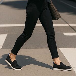 Franco Sarto Women’s Black Mesh Slip-On Sneakers Size 11M New With Box